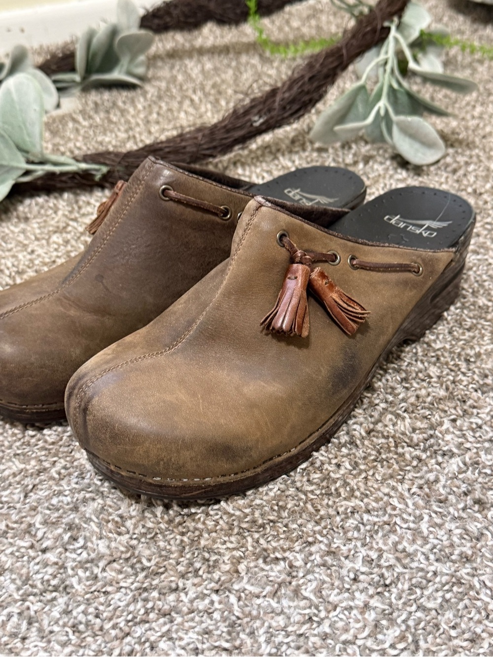 Dansko brown suede clogs size 11 woman’s shoes
